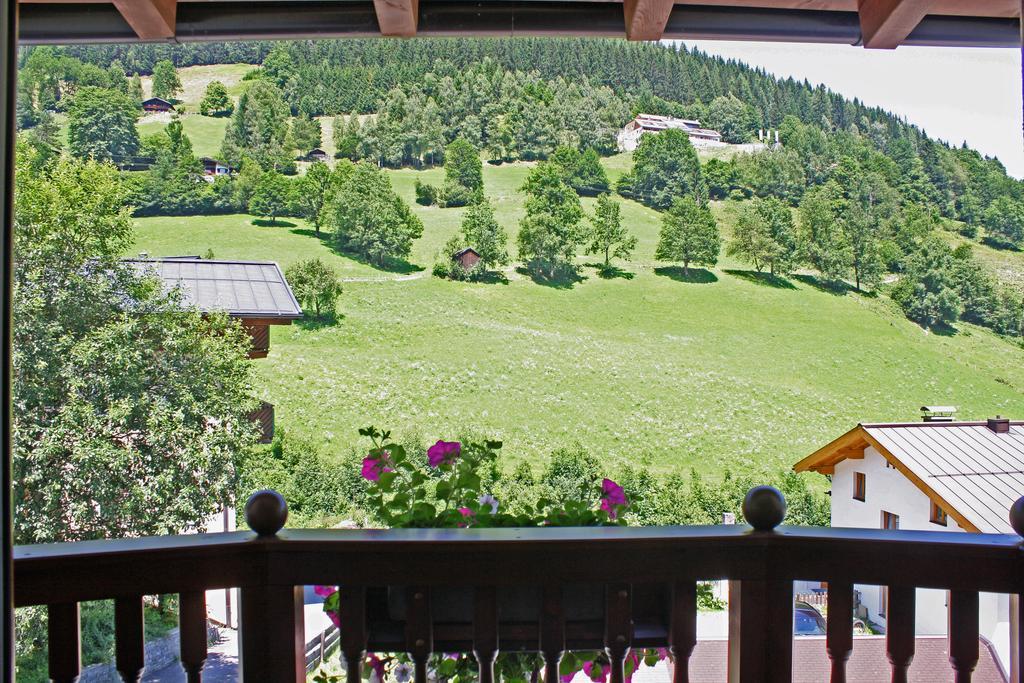 Zimmervermietung Babsy Zell am See Room photo