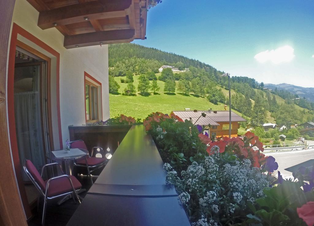 Zimmervermietung Babsy Zell am See Room photo