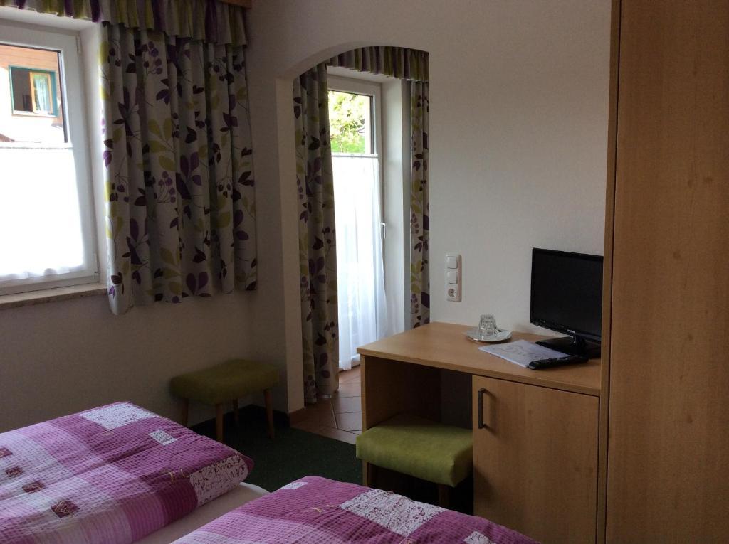 Zimmervermietung Babsy Zell am See Room photo